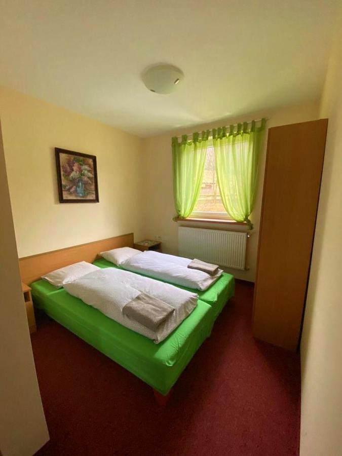Agroturystyka Kapellanka - Kraina Wygasłych Wulkanów Wojcieszów Exterior foto